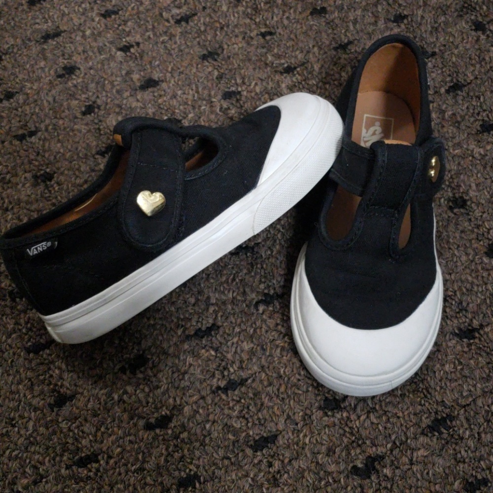 Toddler baby girl black and white van slip on